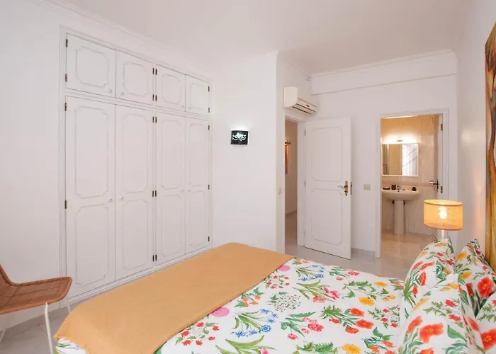 아파트 Waves By Ocvillas