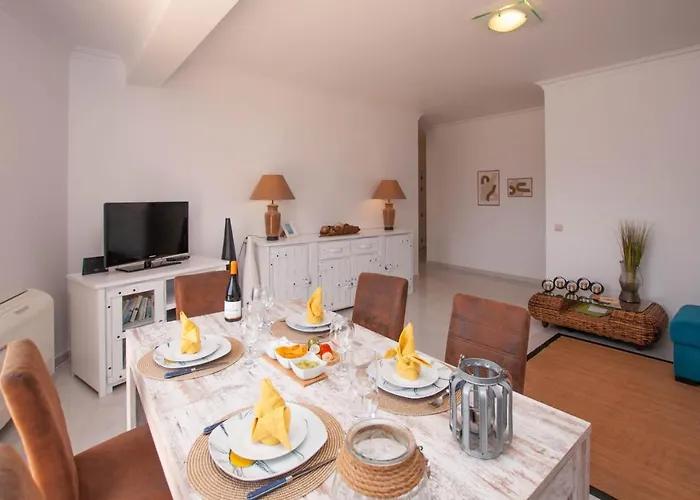 Waves By Ocvillas 알부페이라